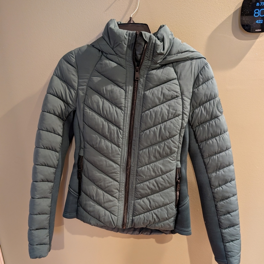 Bernardo performance puffer jacket - image 9